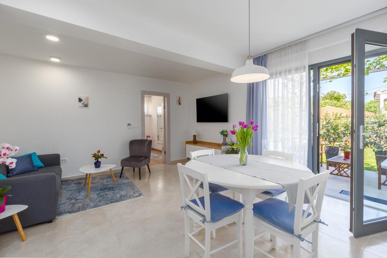 Ferienwohnung Riva Garden Exclusive Funtana Exterior foto