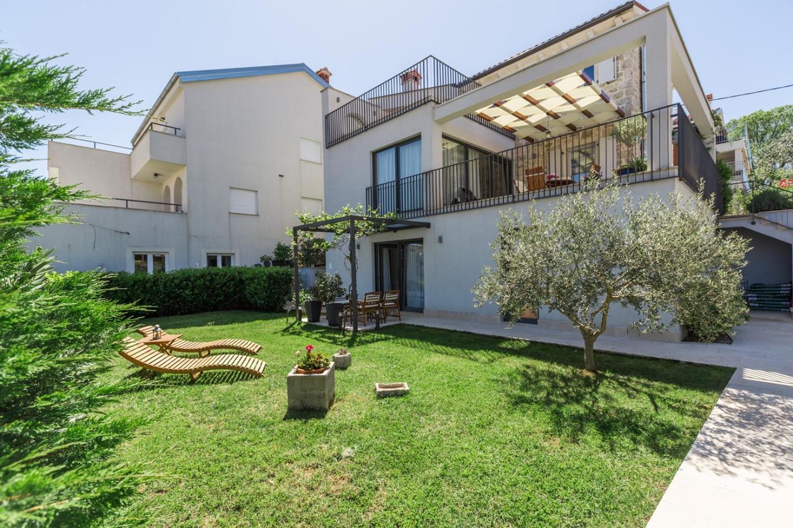 Ferienwohnung Riva Garden Exclusive Funtana Exterior foto