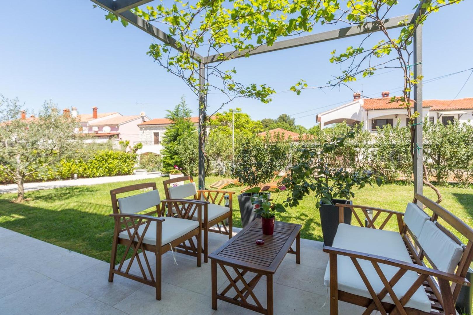 Ferienwohnung Riva Garden Exclusive Funtana Exterior foto
