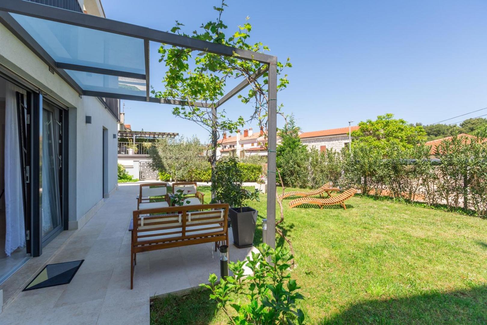 Ferienwohnung Riva Garden Exclusive Funtana Exterior foto